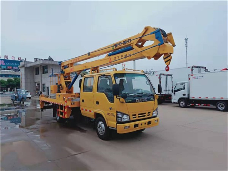 國(guó)六五十鈴18米高空作業車